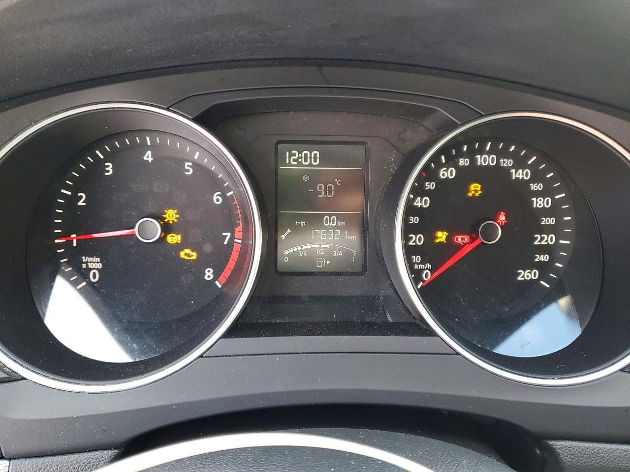 2016 VOLKSWAGEN JETTA