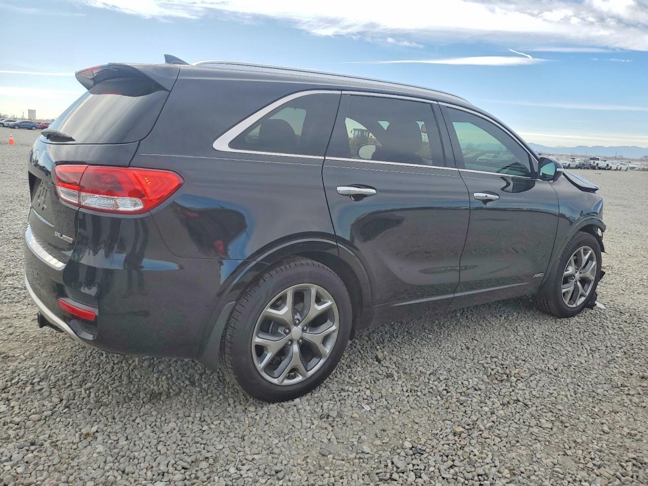 2016 KIA SORENTO