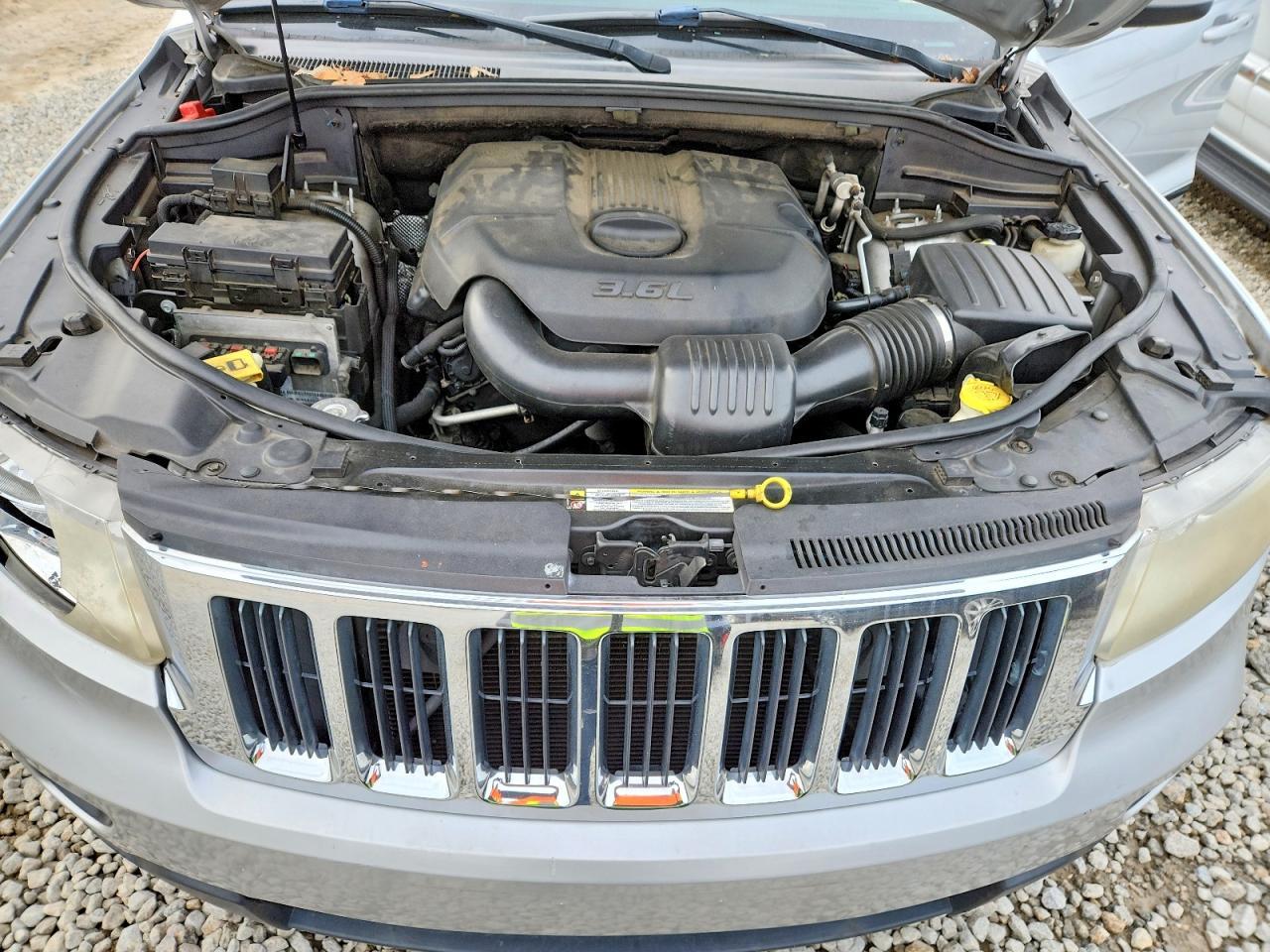 2011 JEEP Grand Cherokee