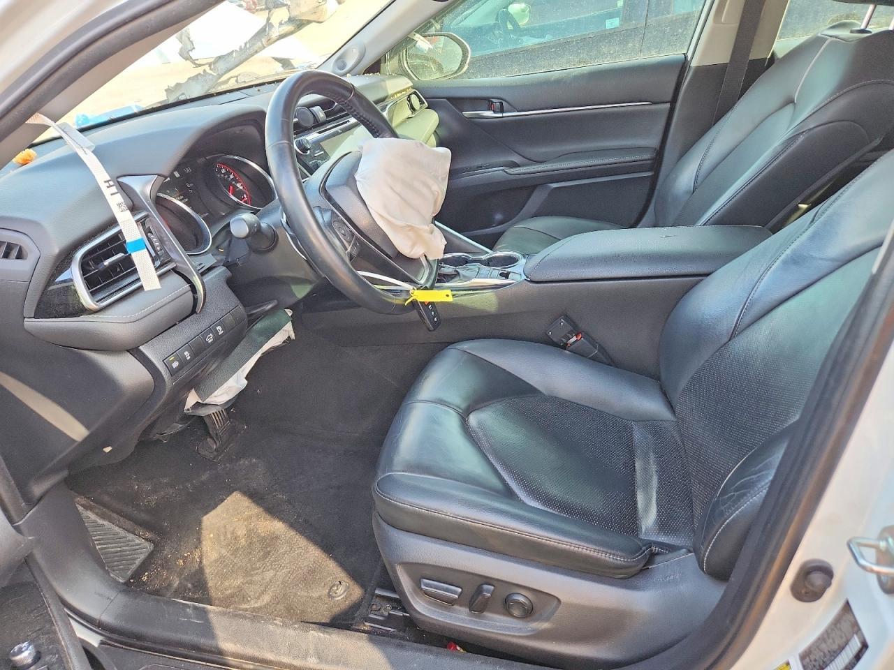 2019 TOYOTA CAMRY