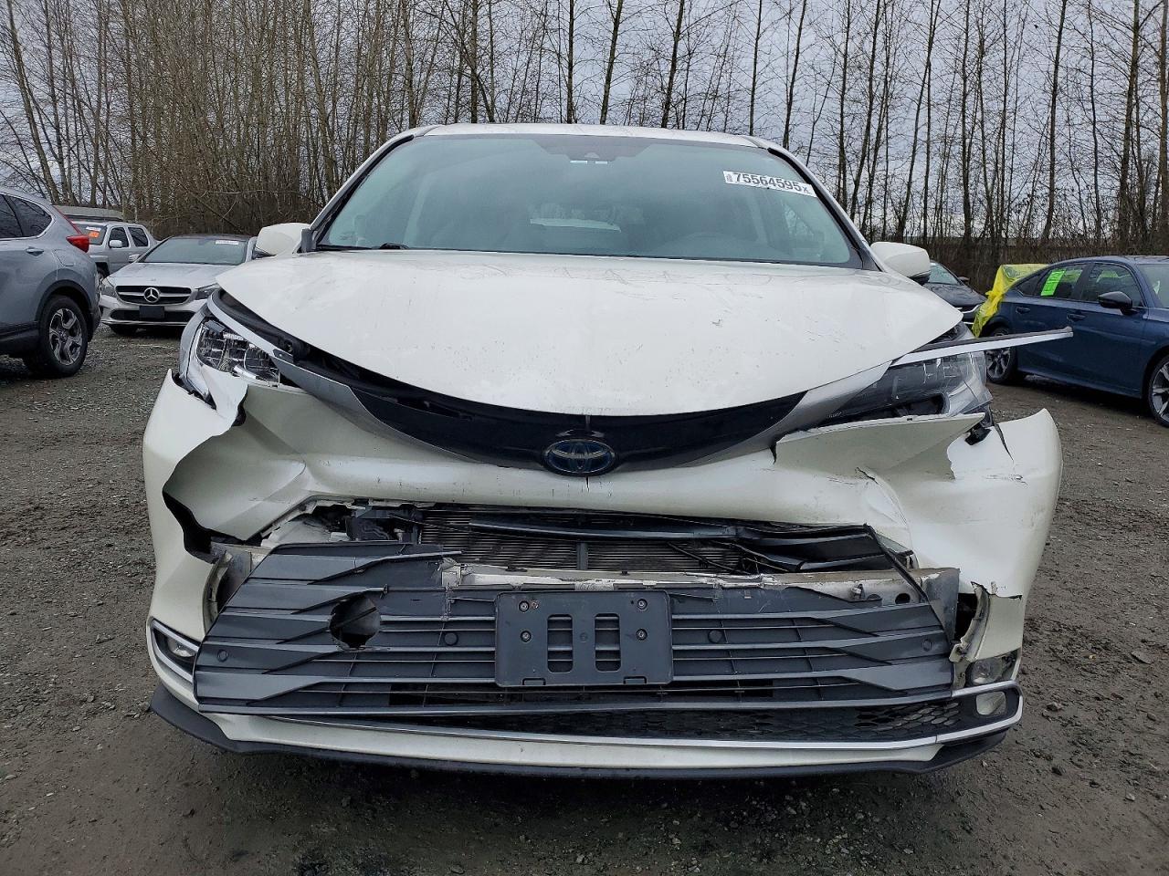 2021 TOYOTA SIENNA