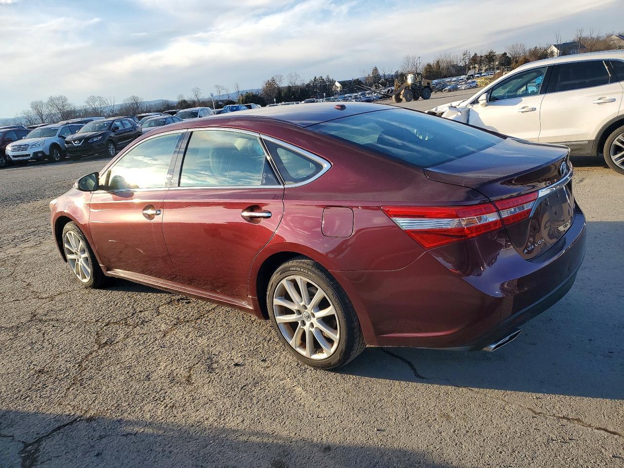 2013 TOYOTA Avalon