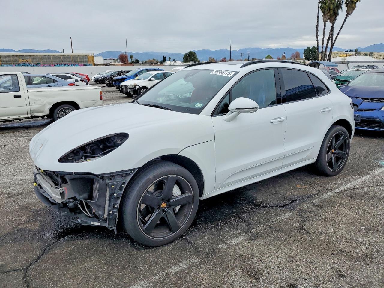 2021 PORSCHE Macan