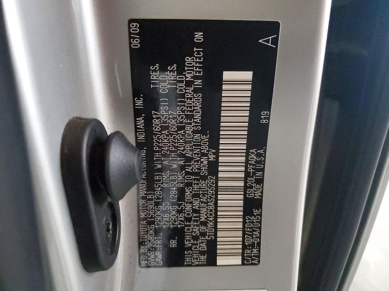 2010 TOYOTA SIENNA