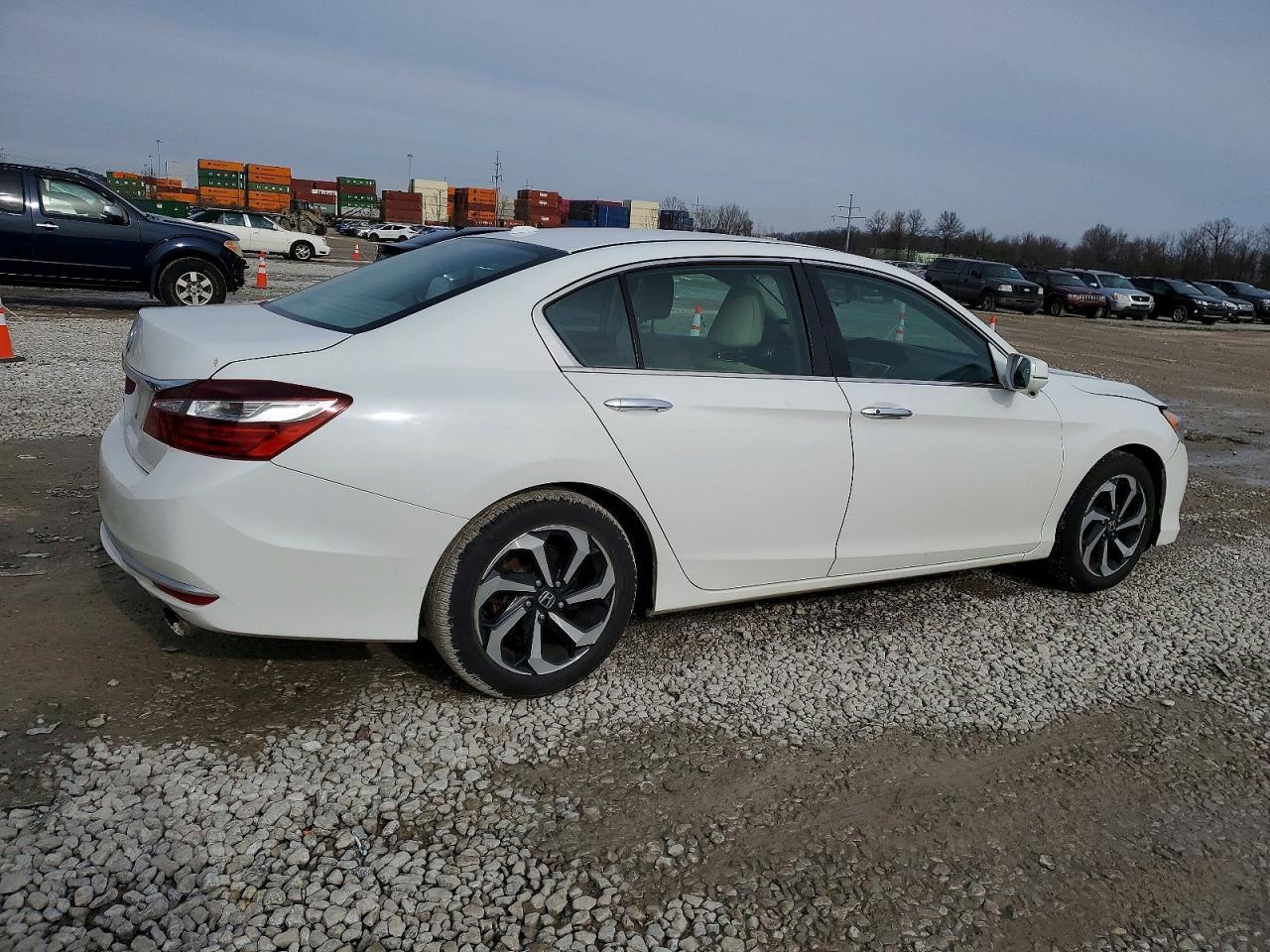 2016 HONDA ACCORD