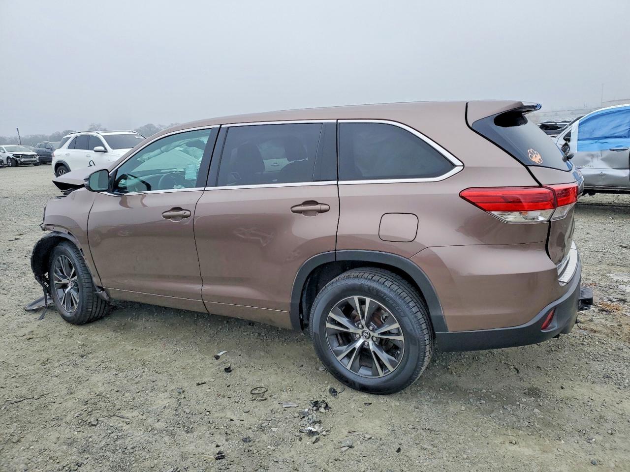 2018 TOYOTA HIGHLANDER