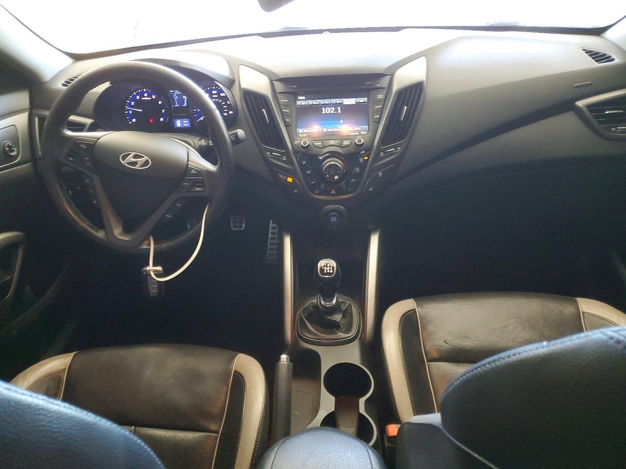 2013 HYUNDAI VELOSTER