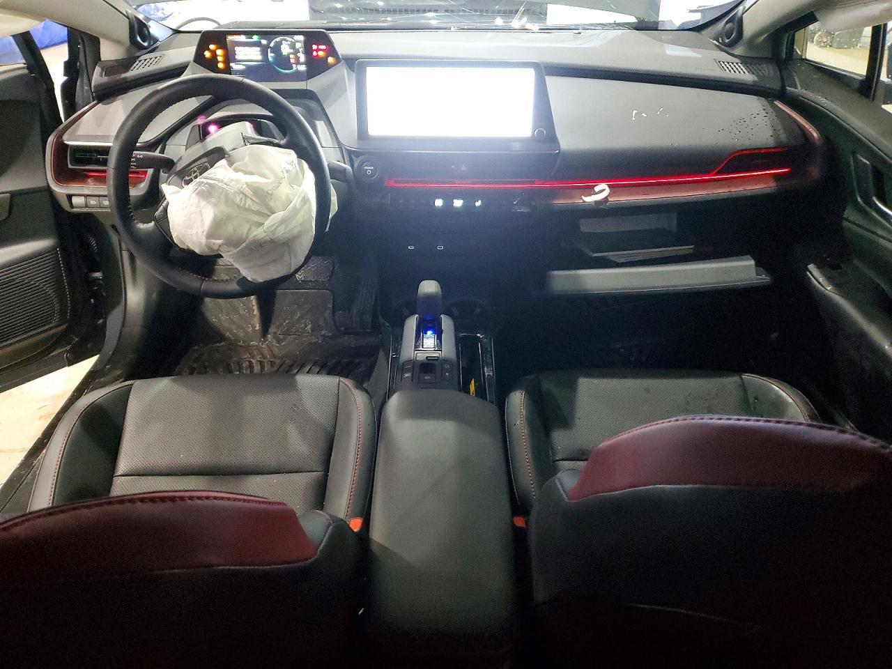 2025 TOYOTA PRIUS