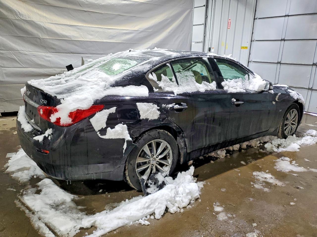 2015 INFINITI Q50