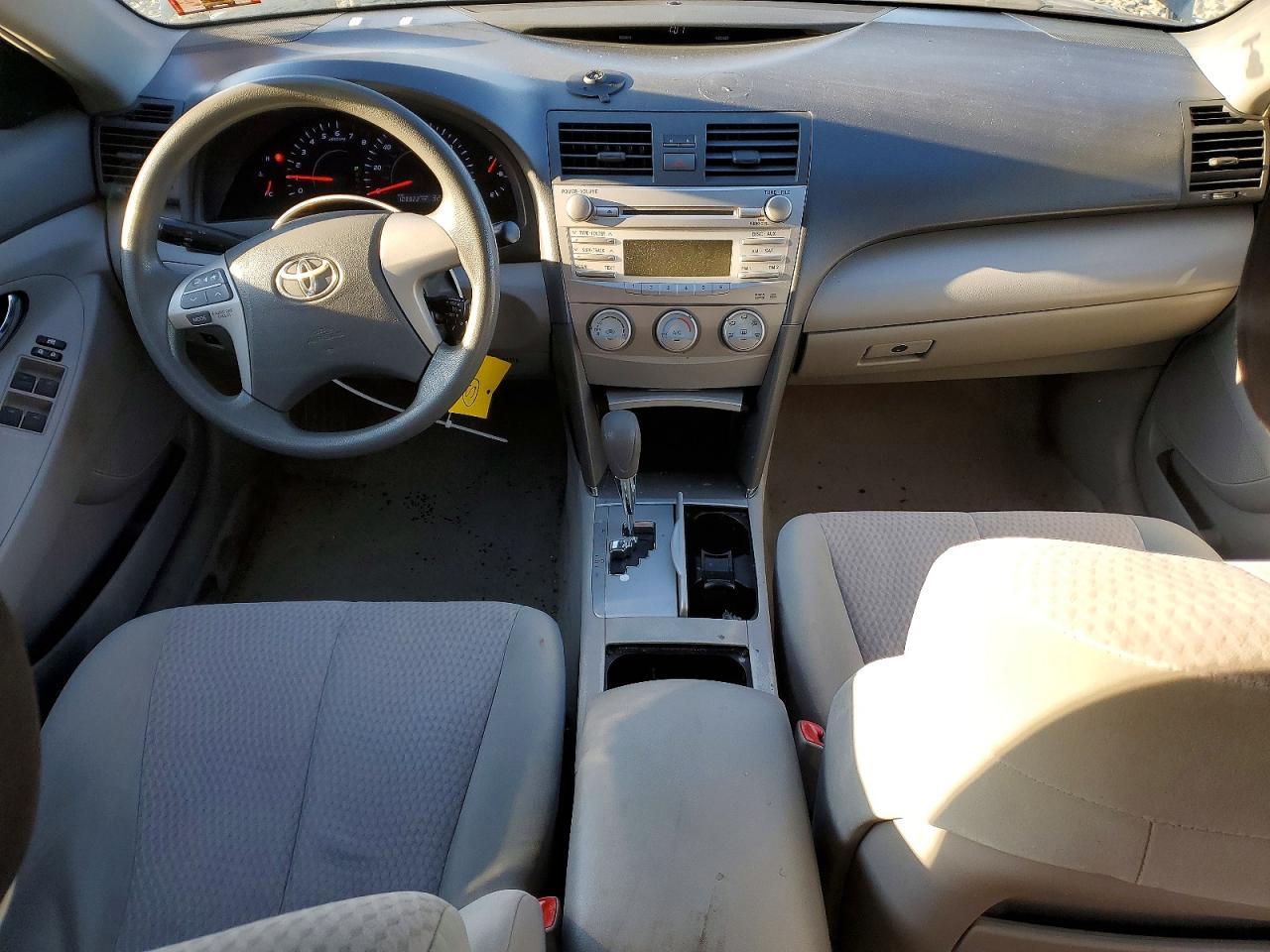 2011 TOYOTA CAMRY