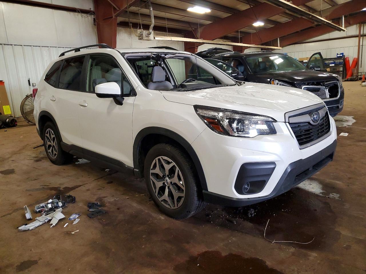 2020 SUBARU FORESTER