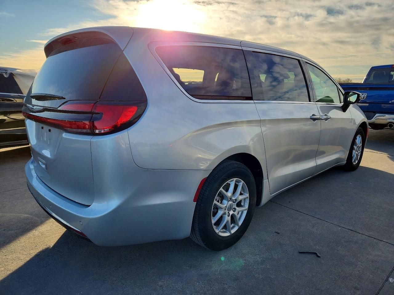 2024 CHRYSLER Pacifica