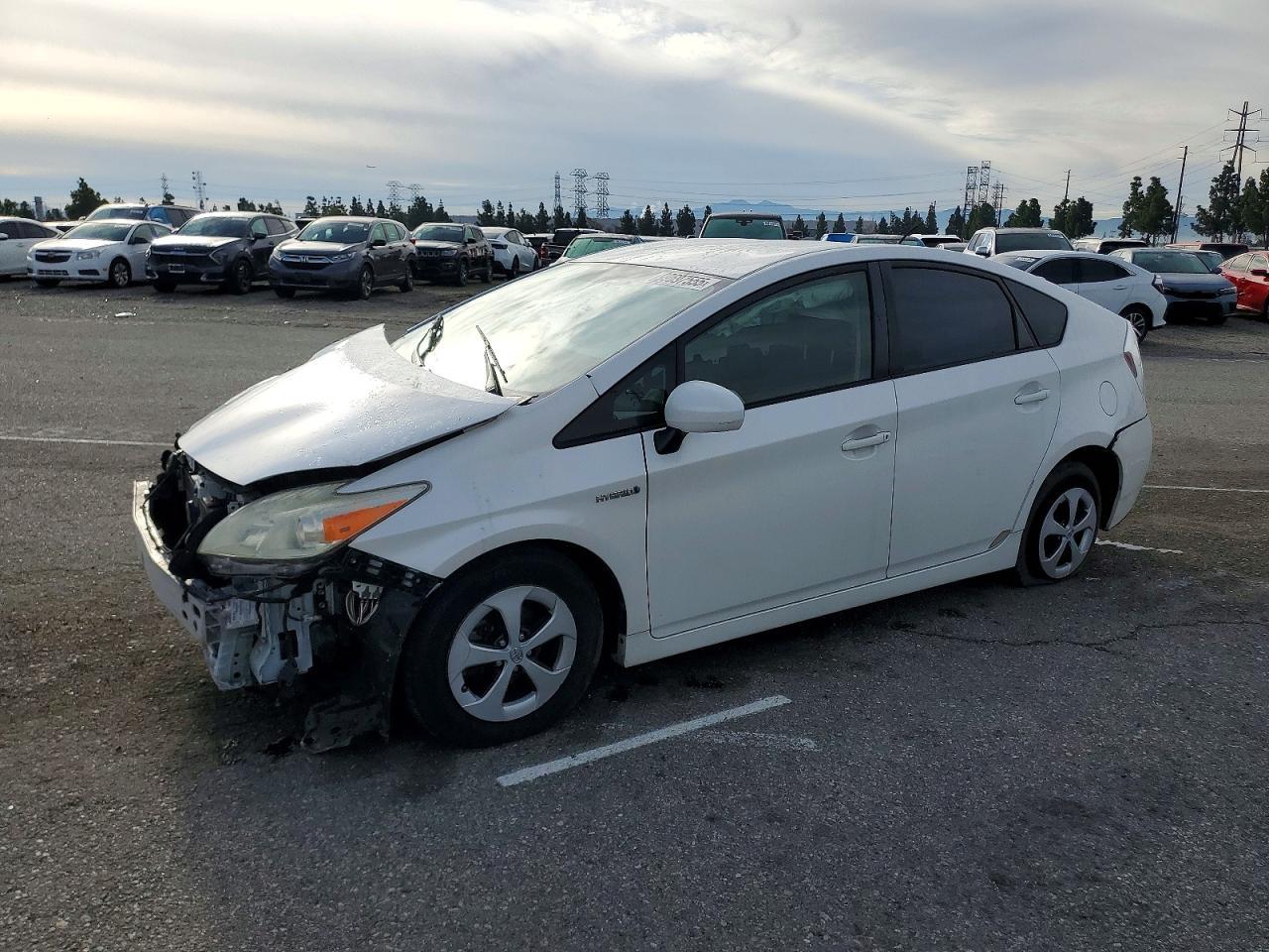 2013 TOYOTA PRIUS