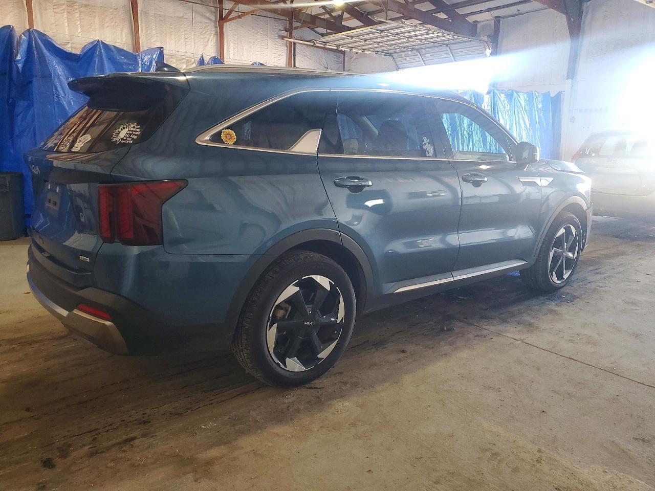 2025 KIA SORENTO