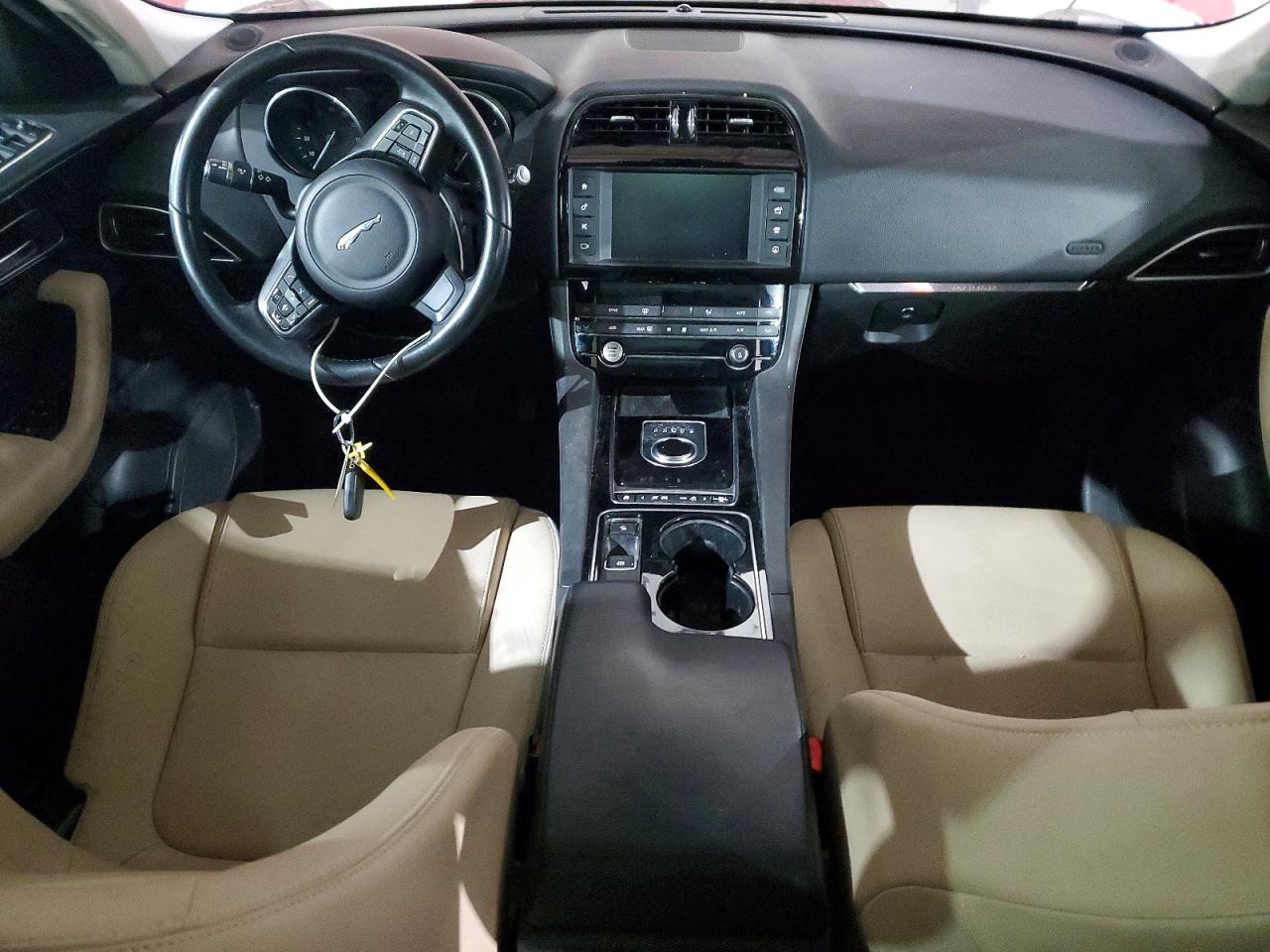 2017 JAGUAR F-Pace