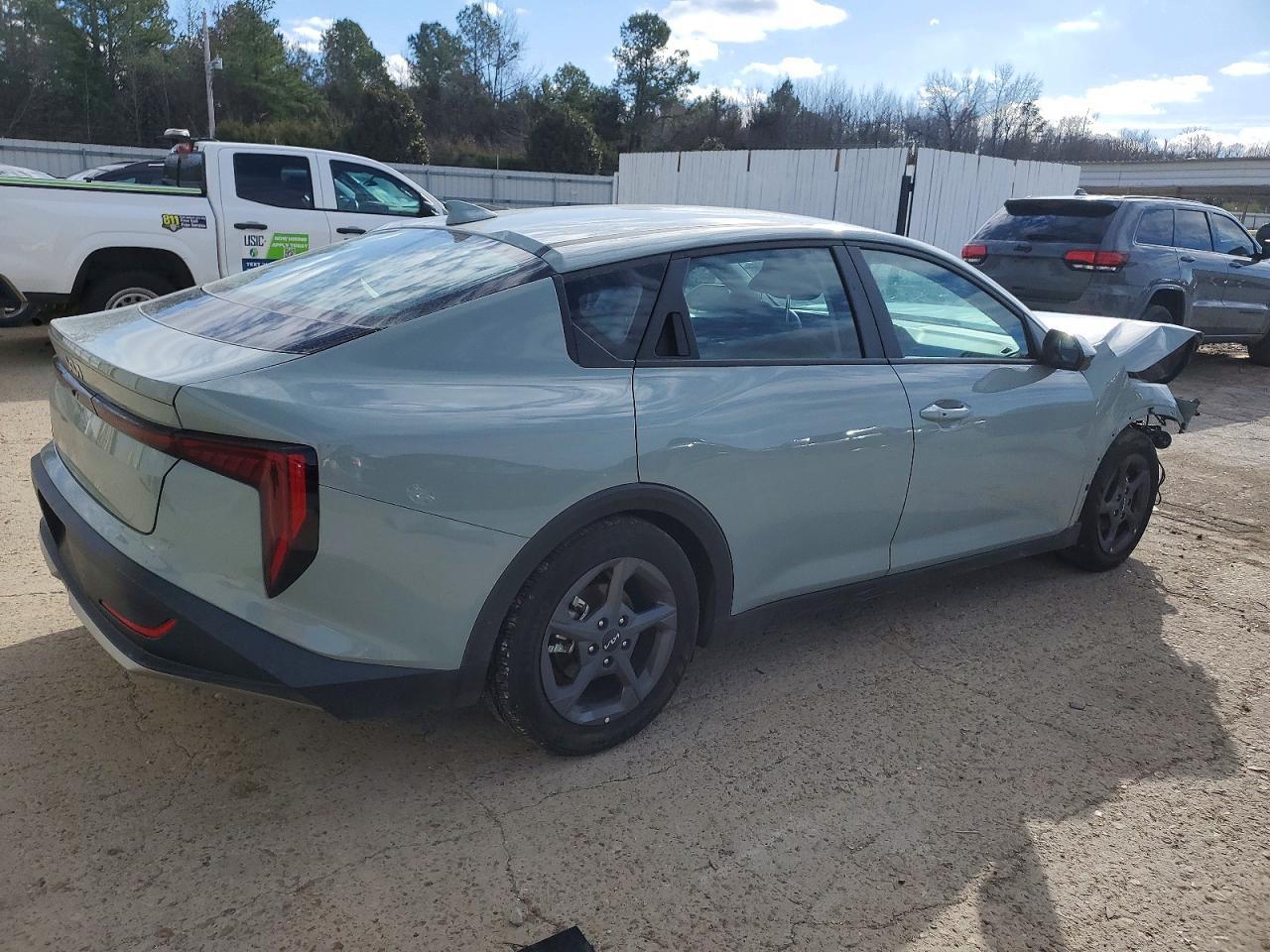 2025 KIA K4