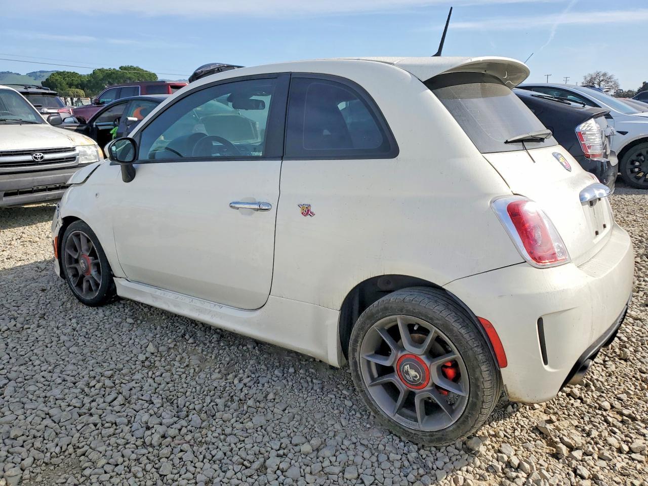 2015 FIAT 500