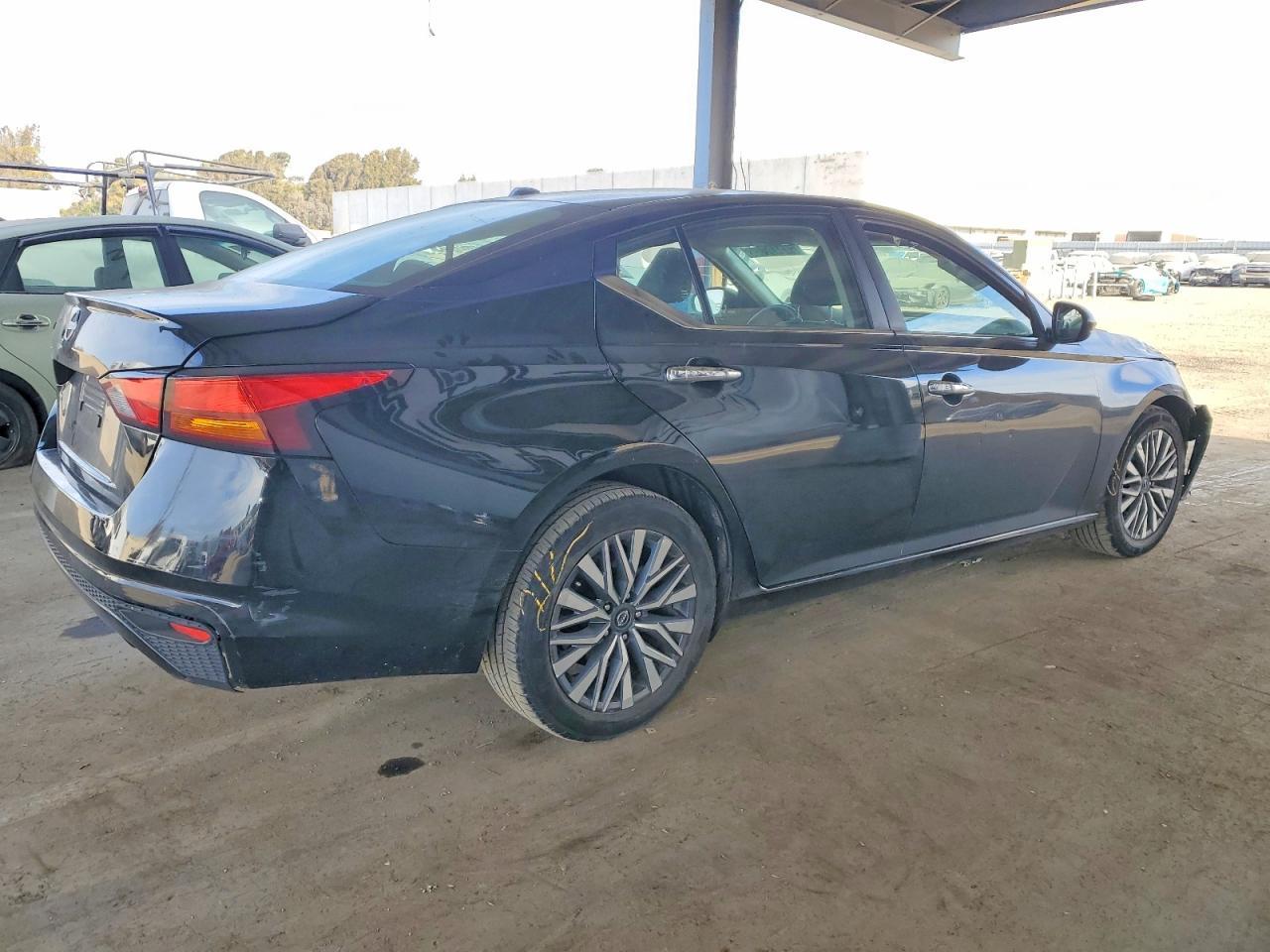 2025 NISSAN ALTIMA