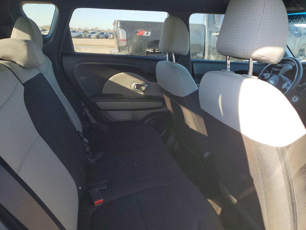 2017 KIA SOUL