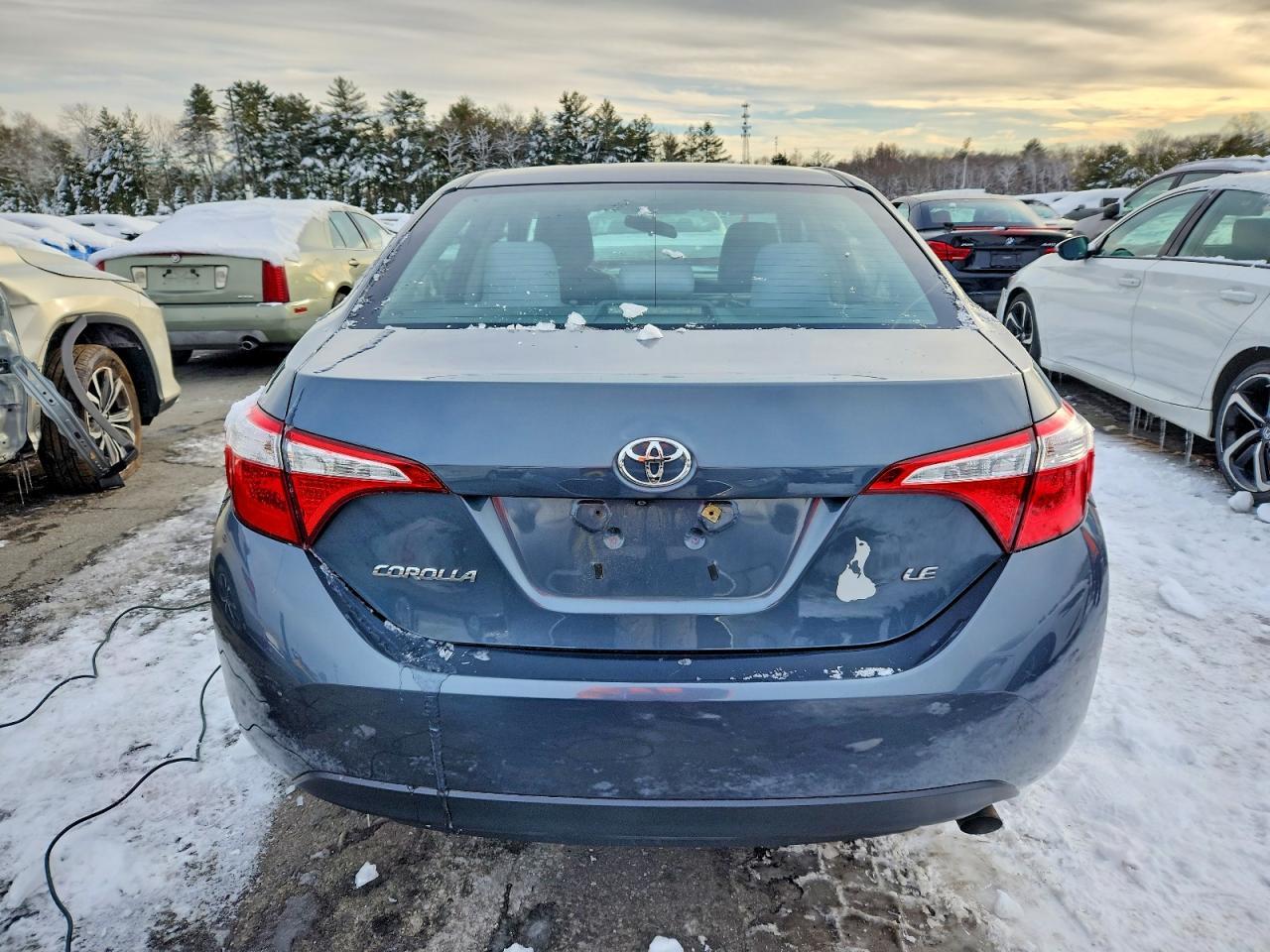 2015 TOYOTA COROLLA