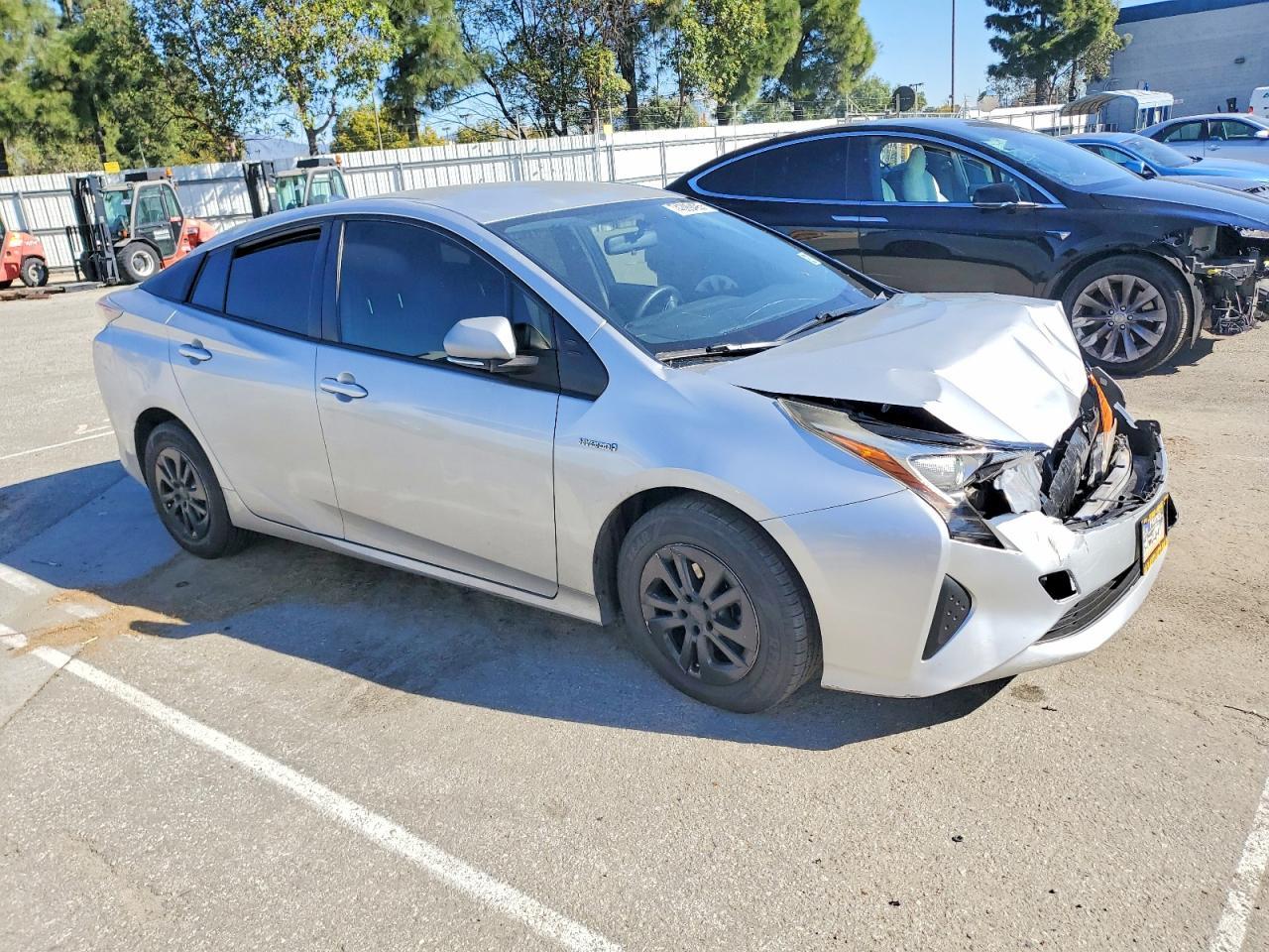 2016 TOYOTA PRIUS