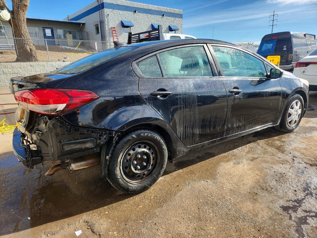 2017 KIA FORTE