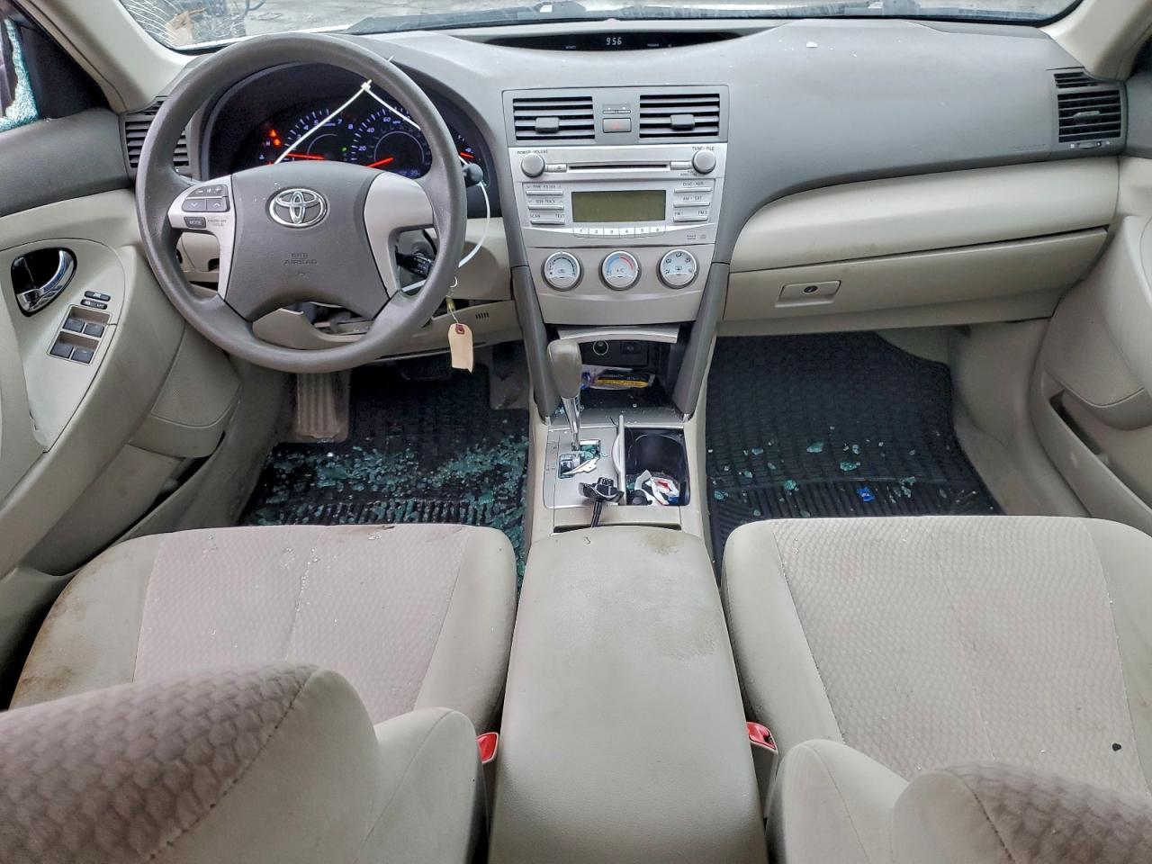 2010 TOYOTA CAMRY