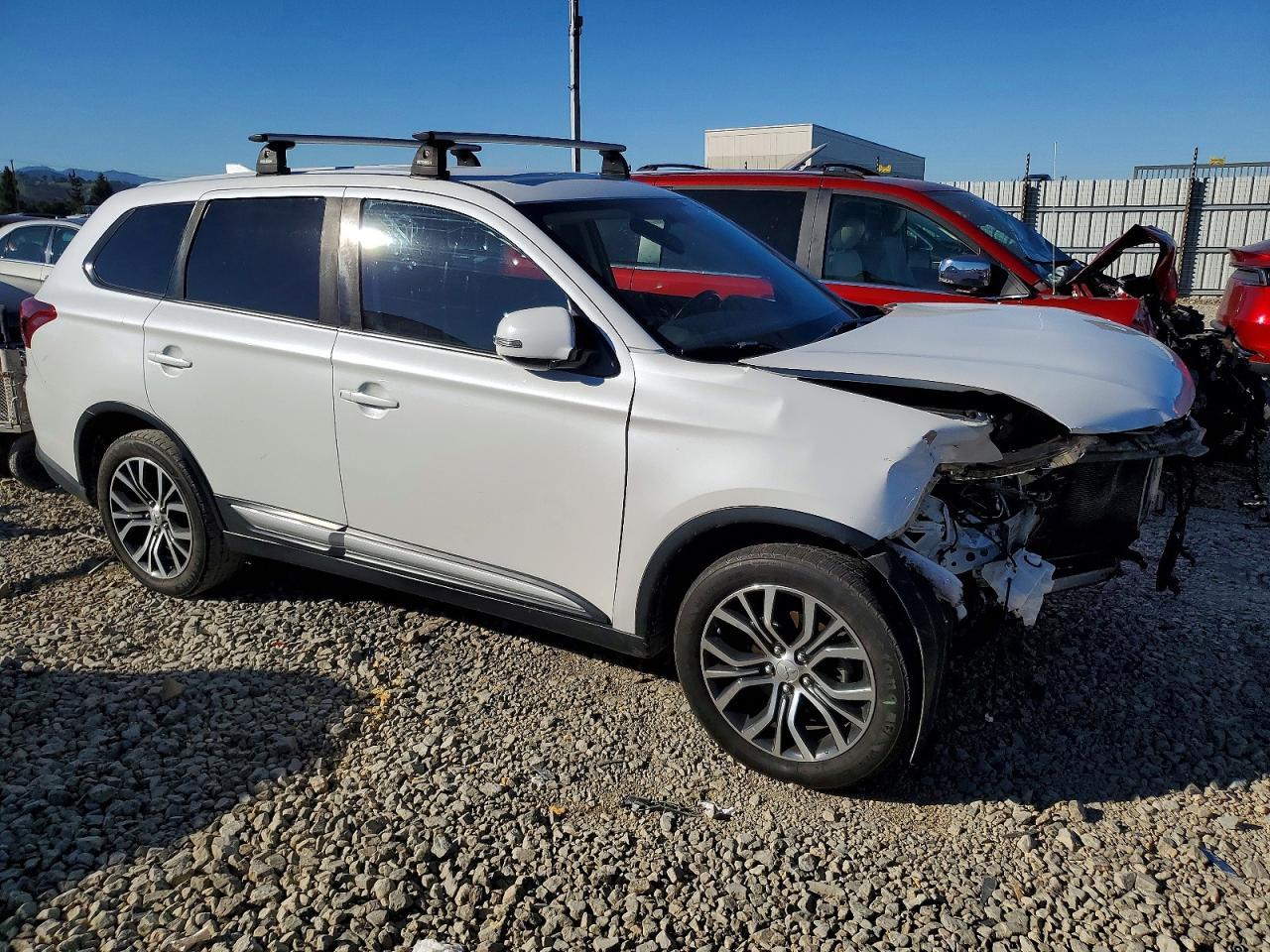 2017 MITSUBISHI outlander