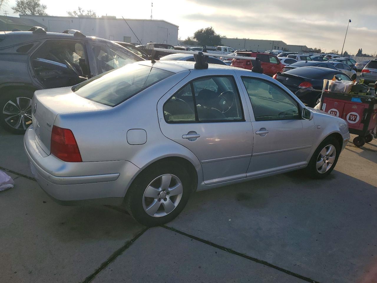 2003 VOLKSWAGEN JETTA