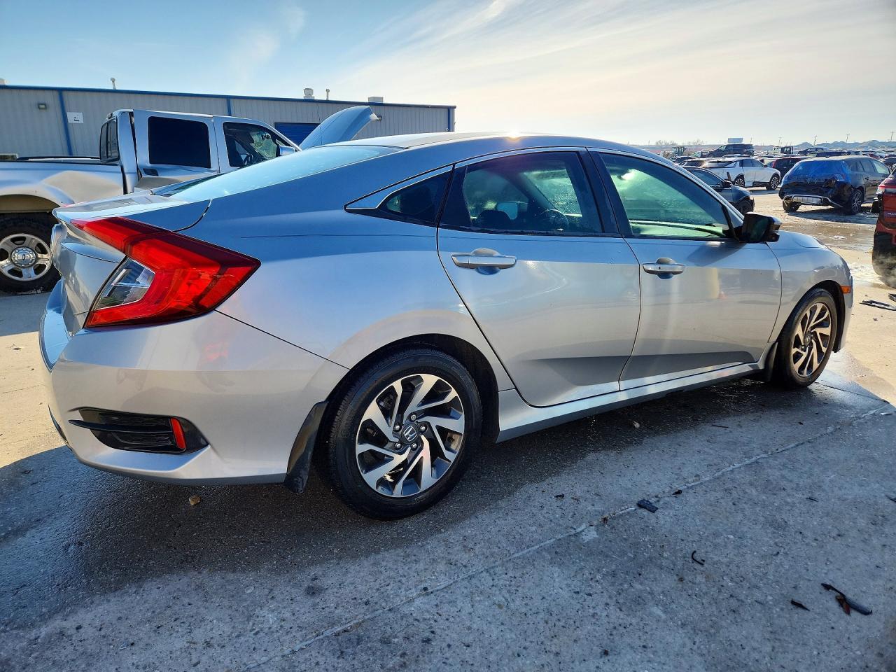 2016 HONDA CIVIC