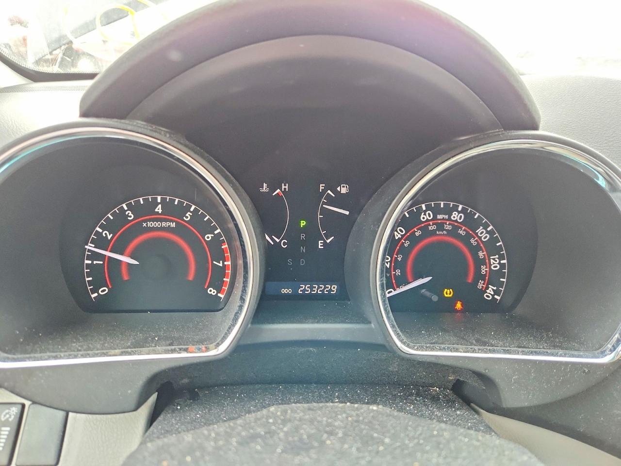 2011 TOYOTA HIGHLANDER