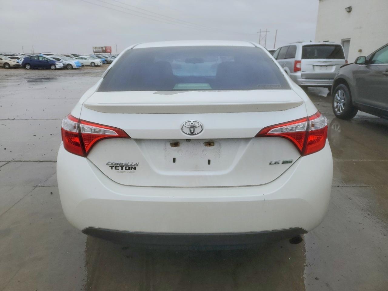 2015 TOYOTA COROLLA