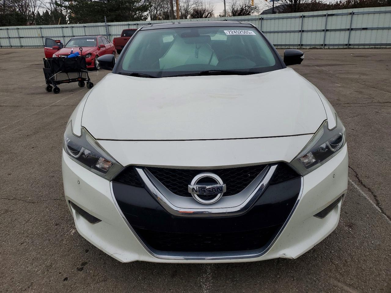 2016 NISSAN Maxima