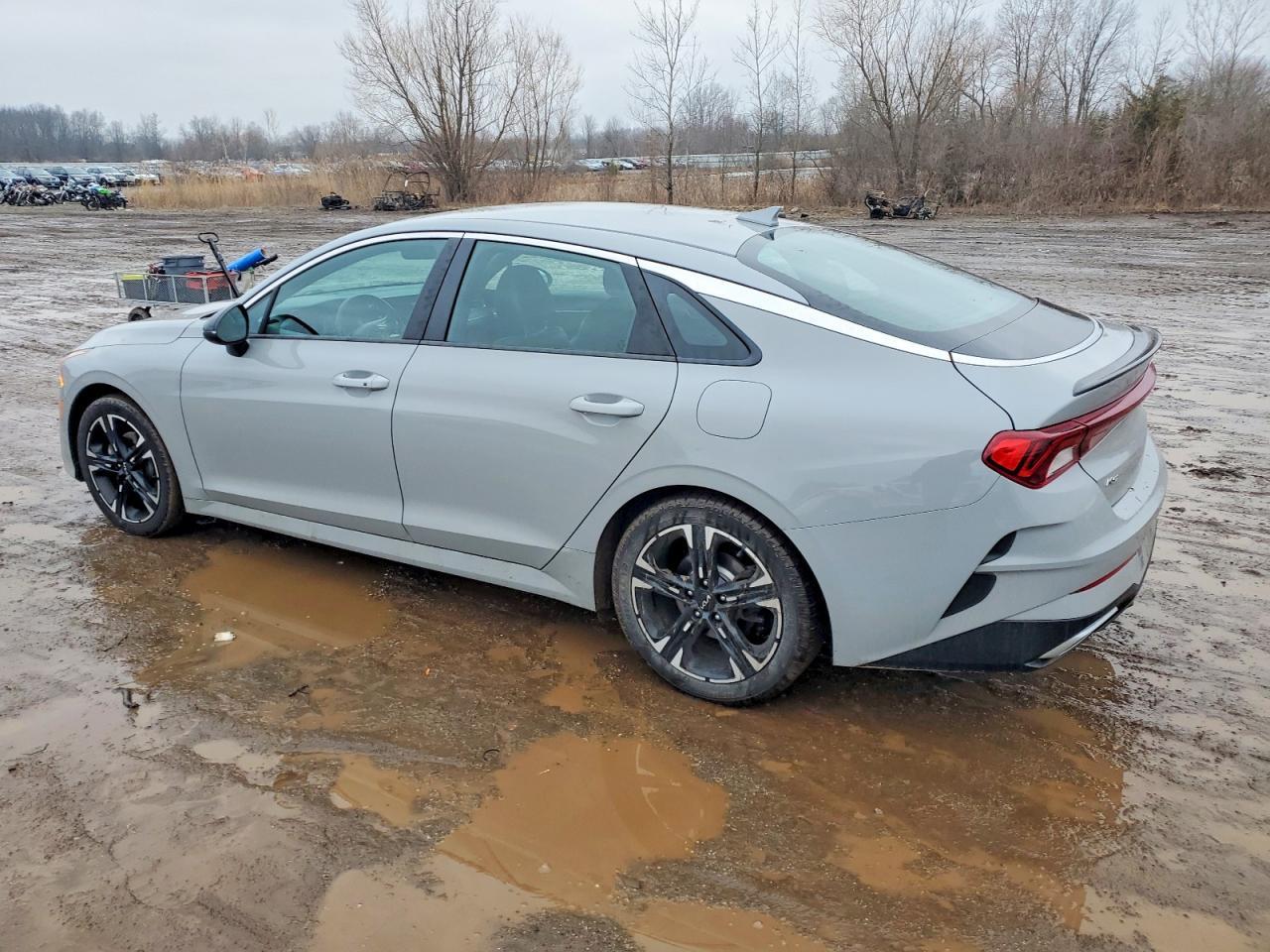 2022 KIA K5
