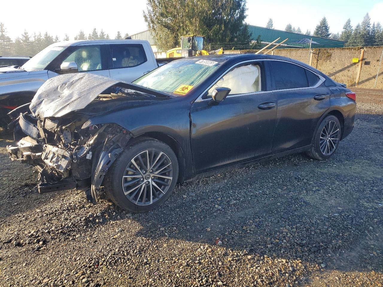2023 LEXUS ES 300H