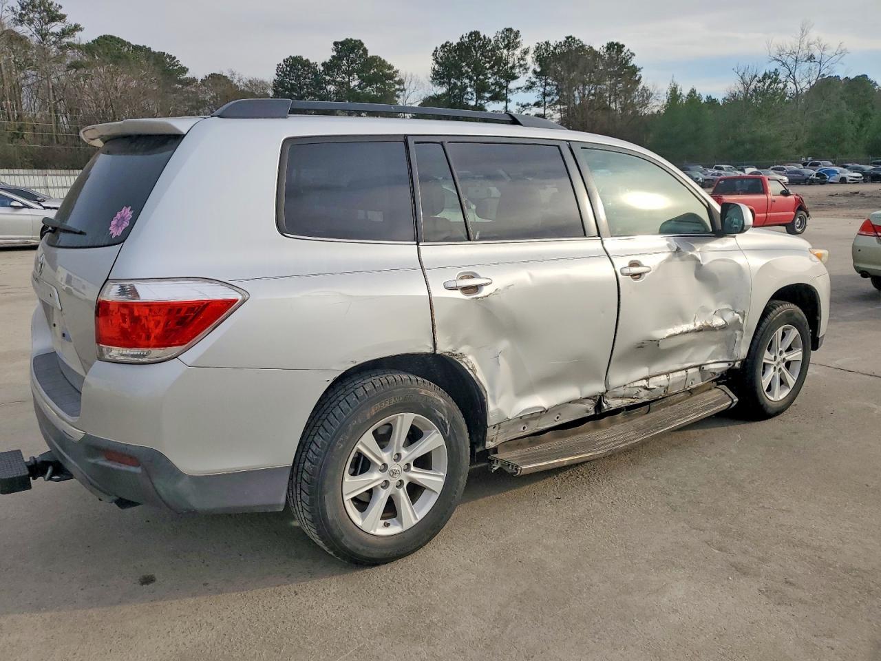 2012 TOYOTA HIGHLANDER