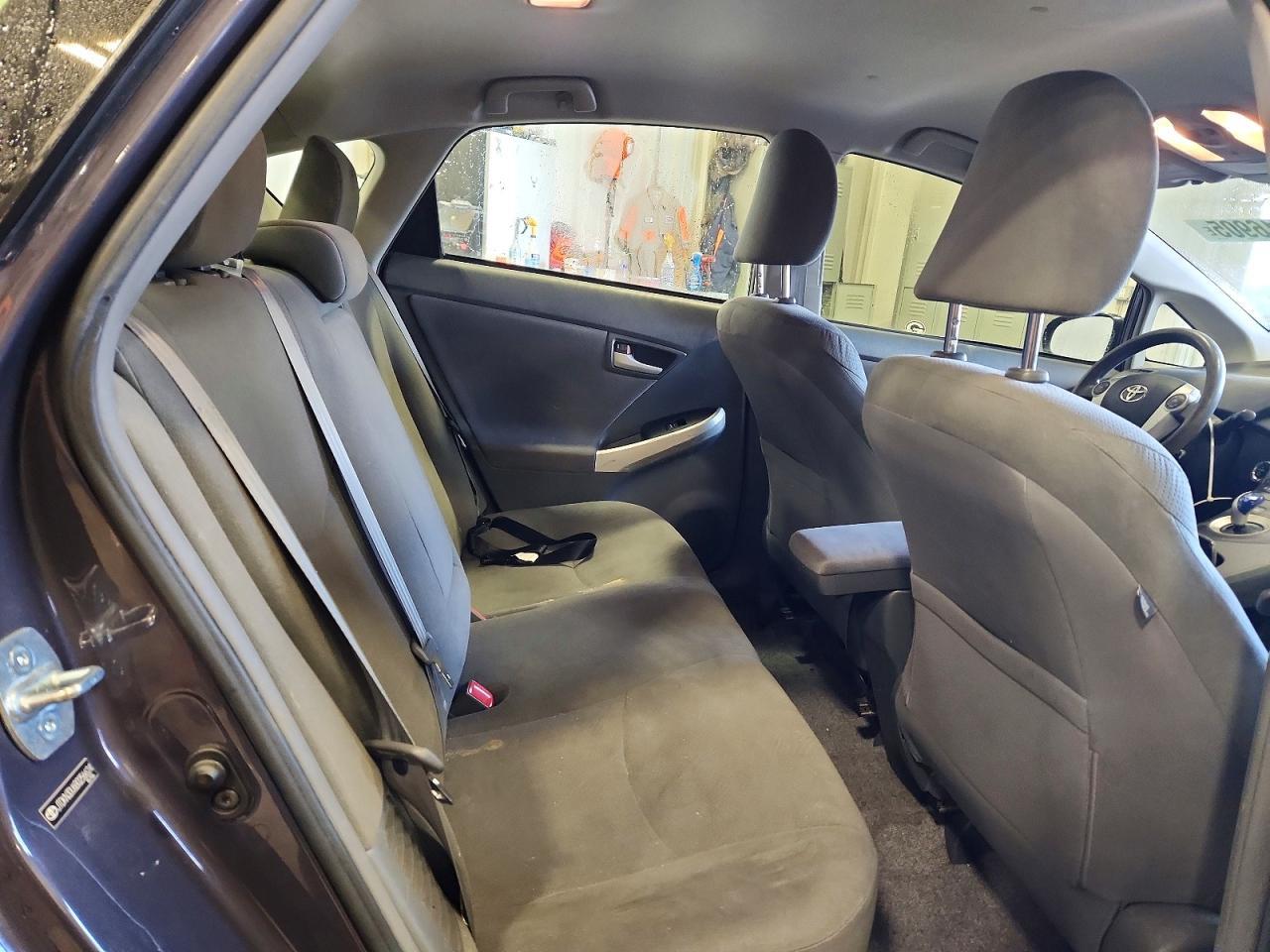 2011 TOYOTA PRIUS
