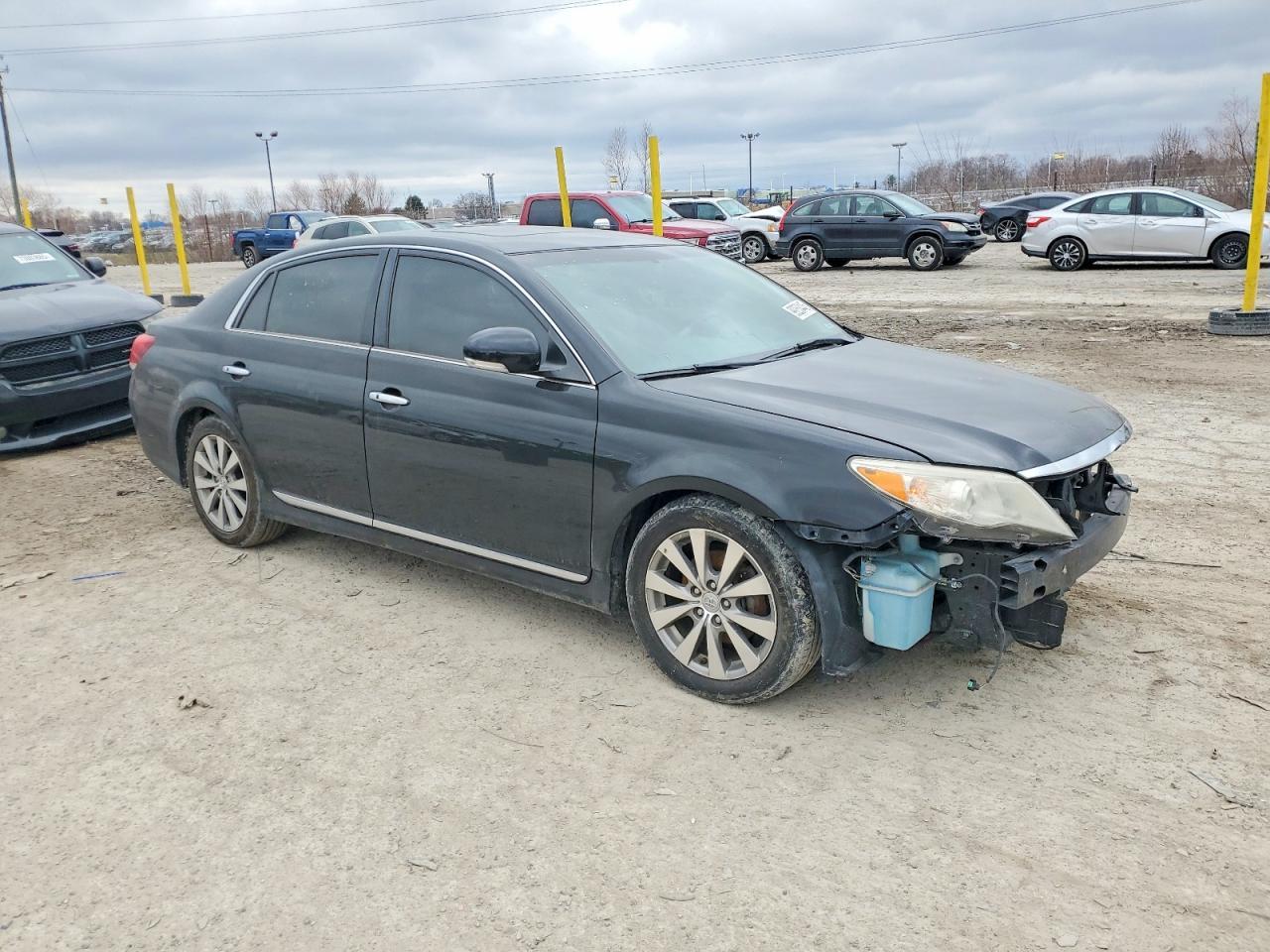 2011 TOYOTA Avalon