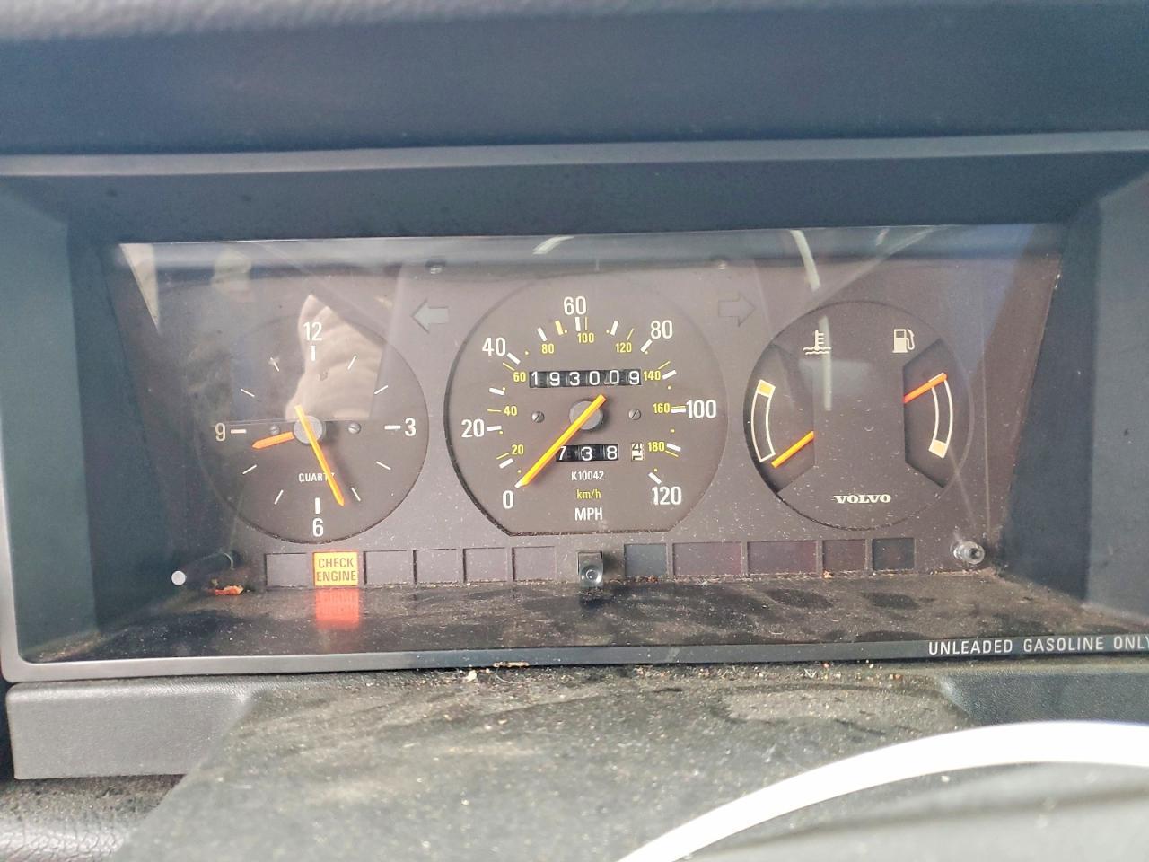 1991 VOLVO 240