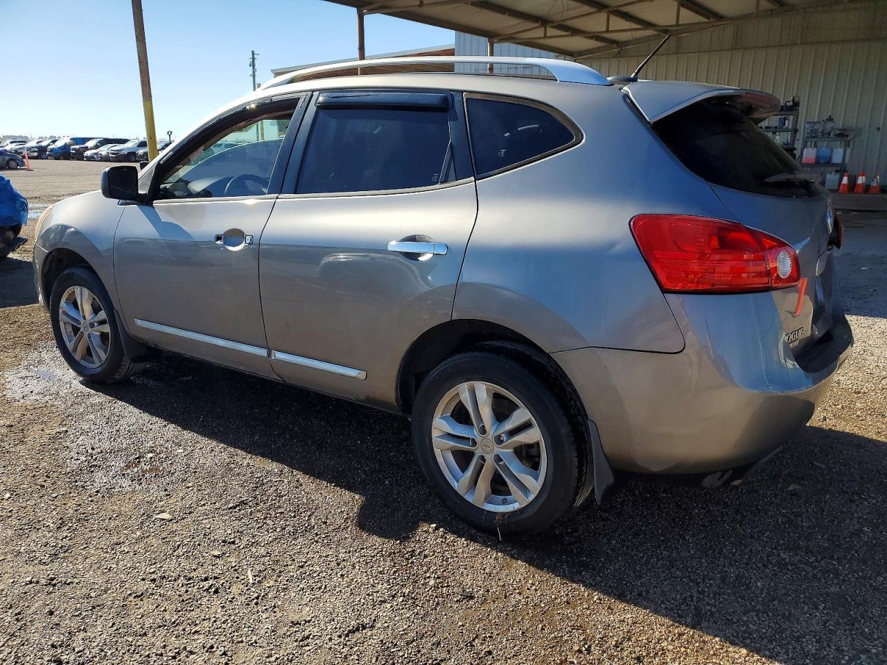 2015 NISSAN ROGUE