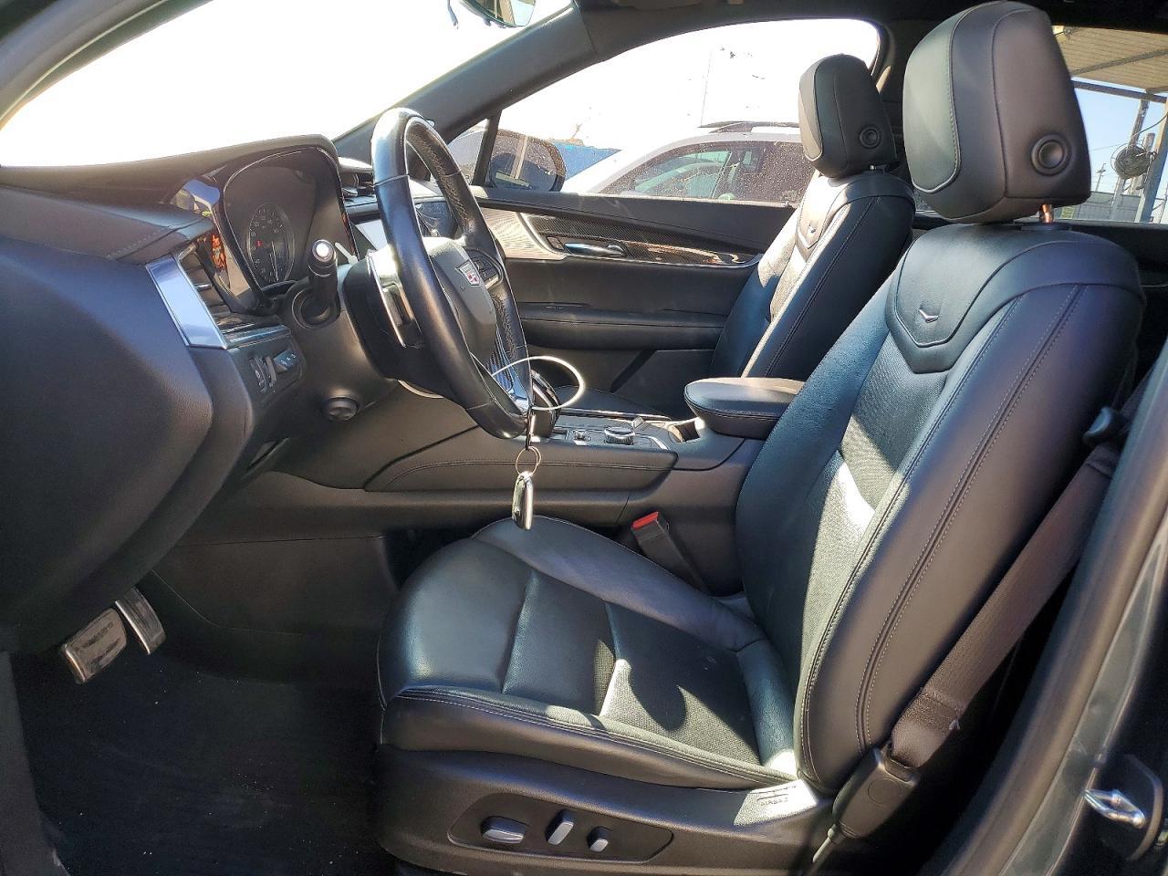 2020 CADILLAC XT6