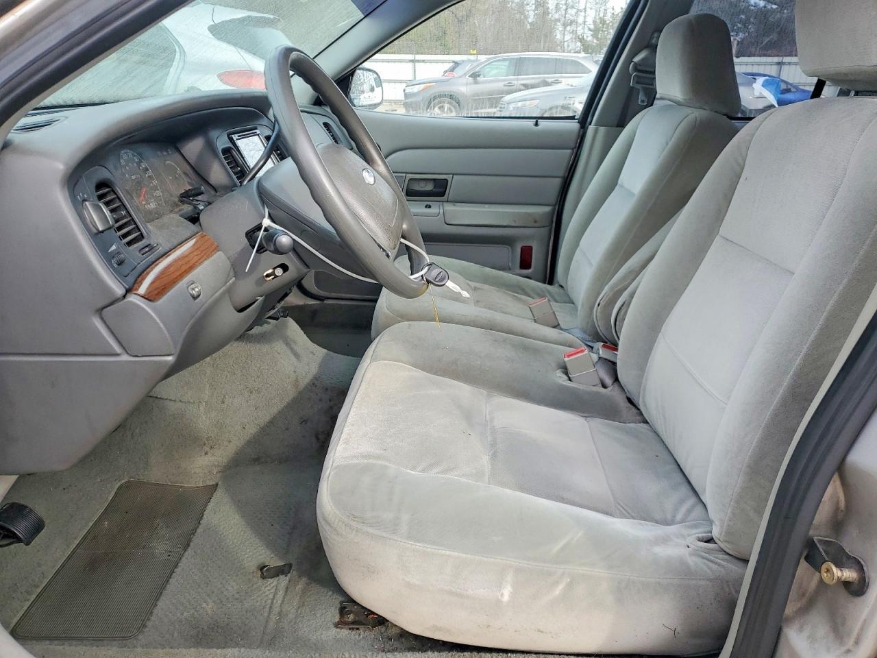 2004 FORD Crown Victoria