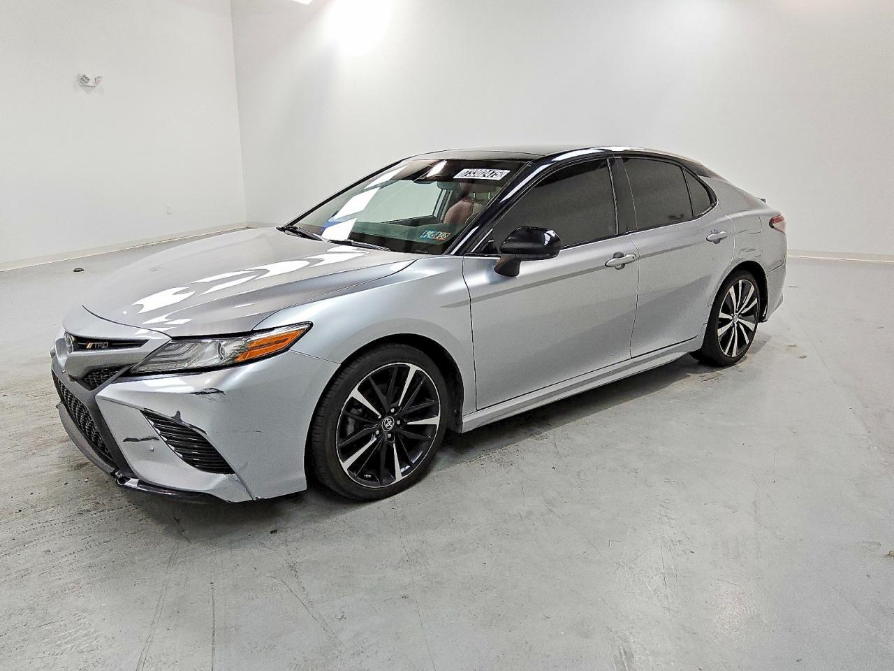 2019 TOYOTA CAMRY