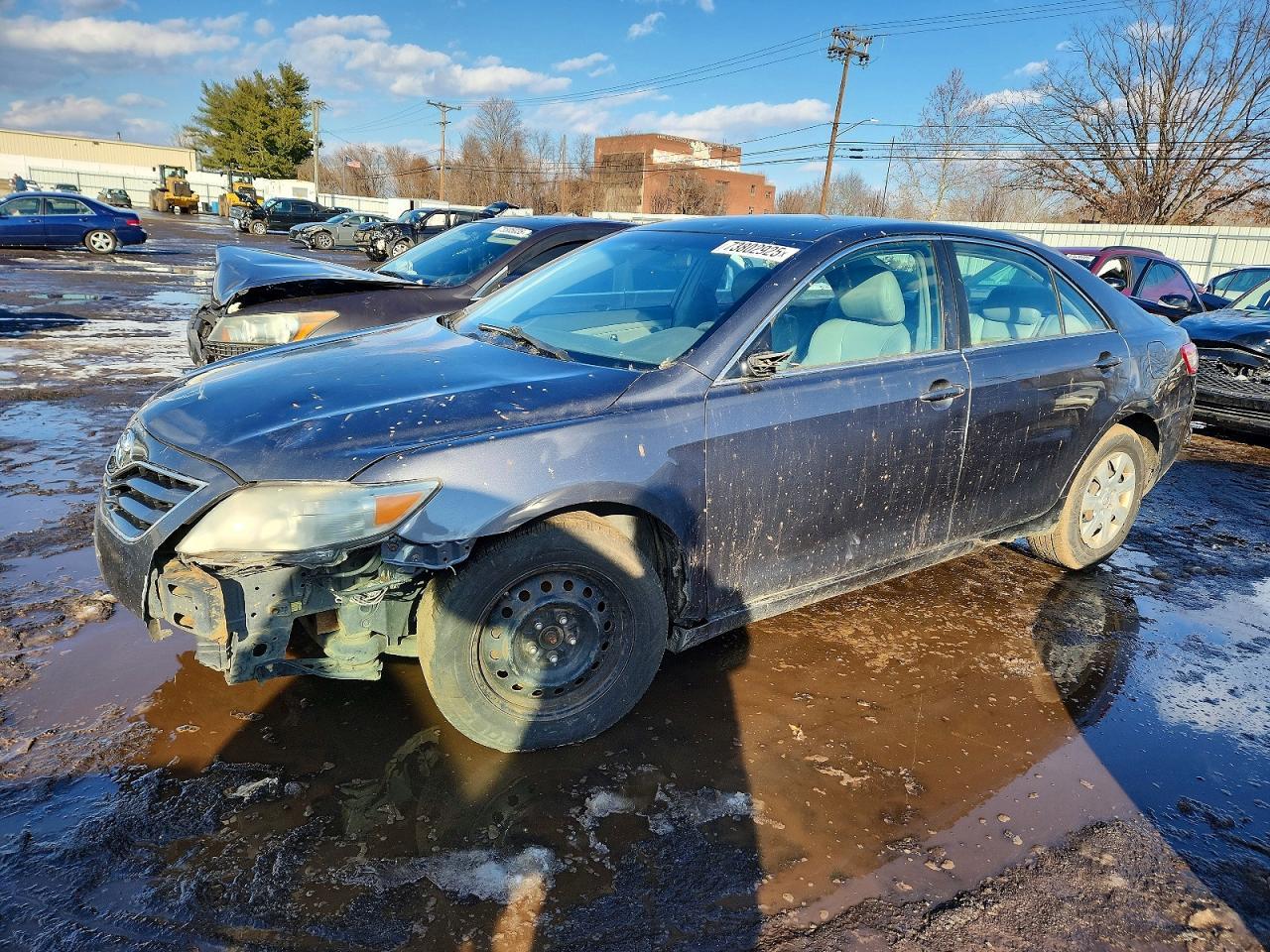 2011 TOYOTA CAMRY