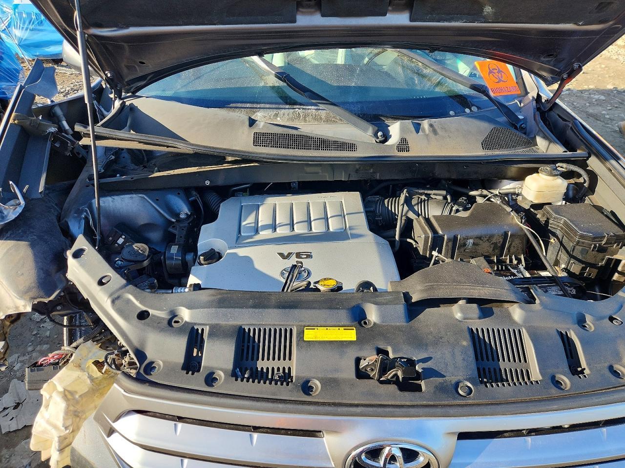 2011 TOYOTA HIGHLANDER