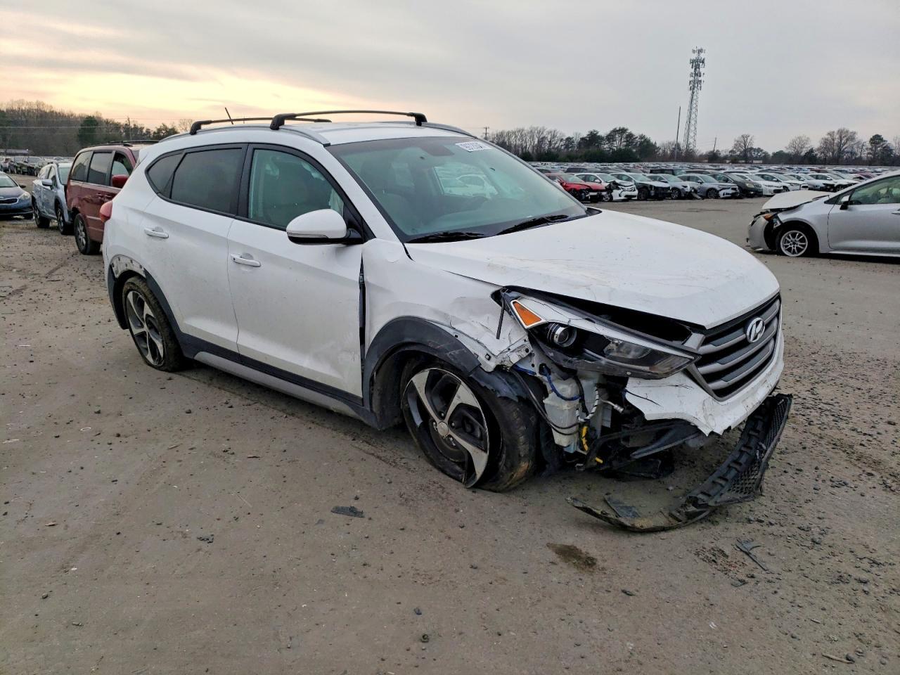 2017 HYUNDAI TUCSON