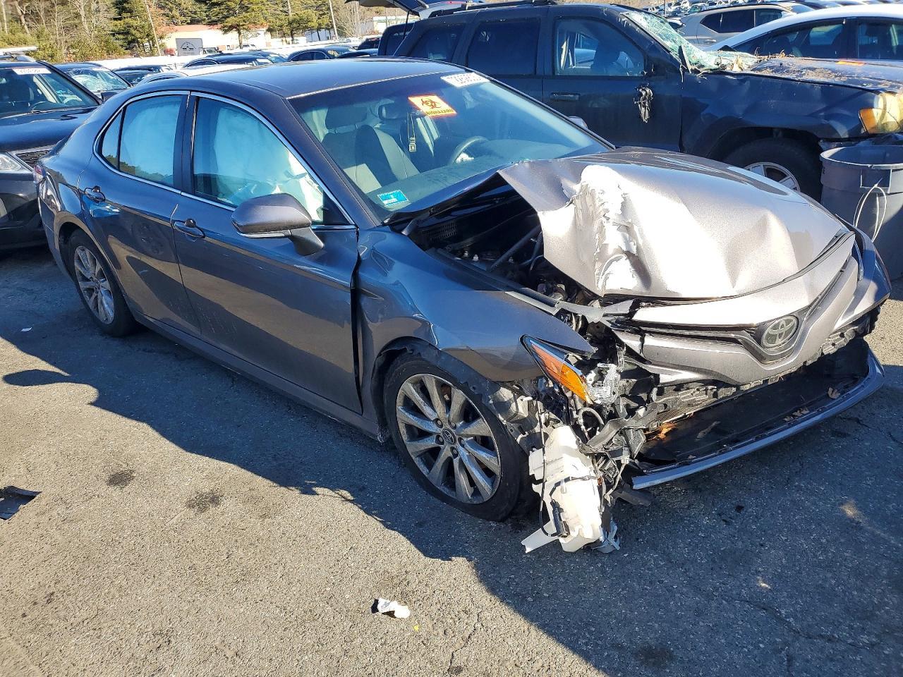 2018 TOYOTA CAMRY