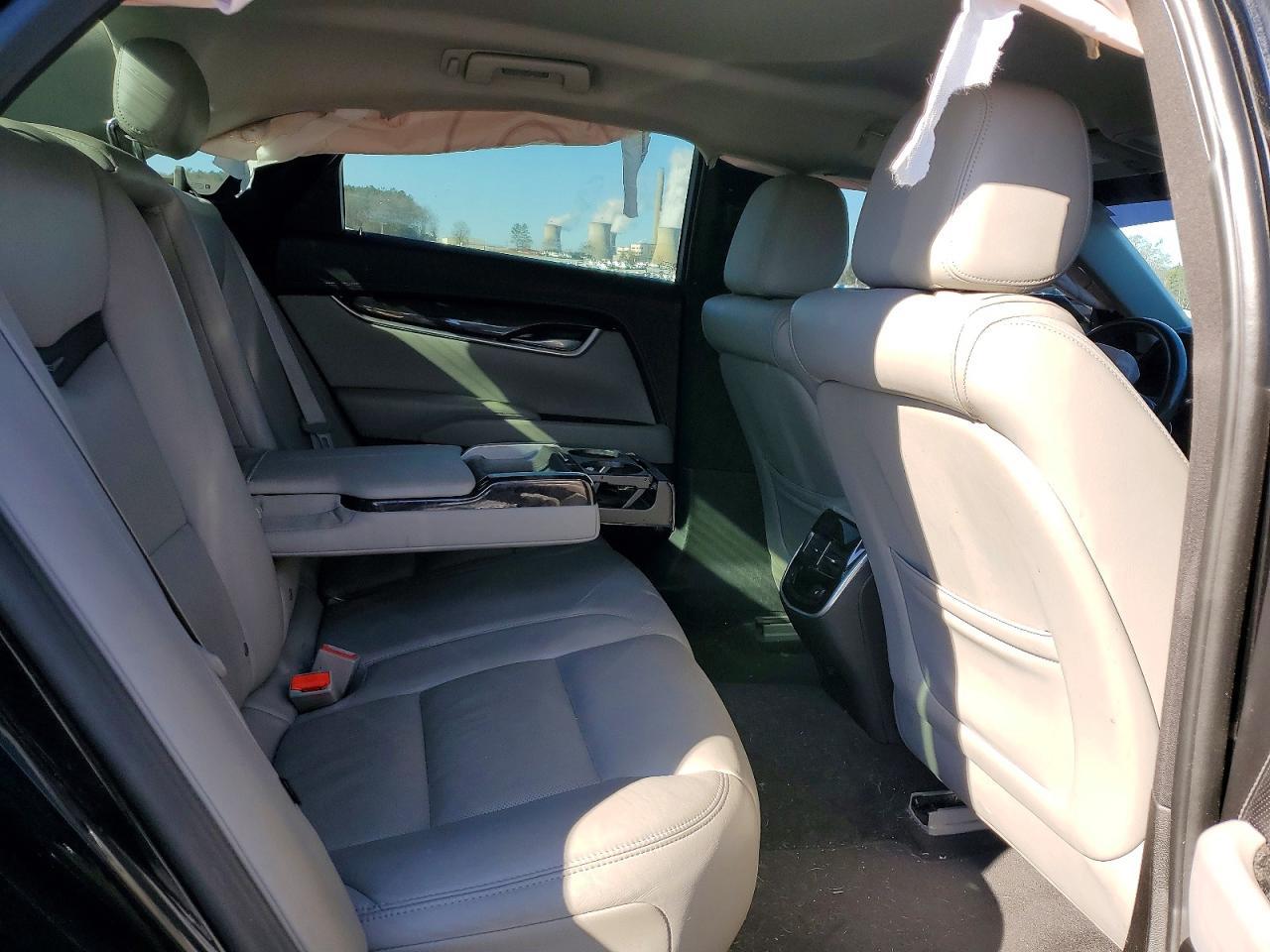 2017 CADILLAC XTS