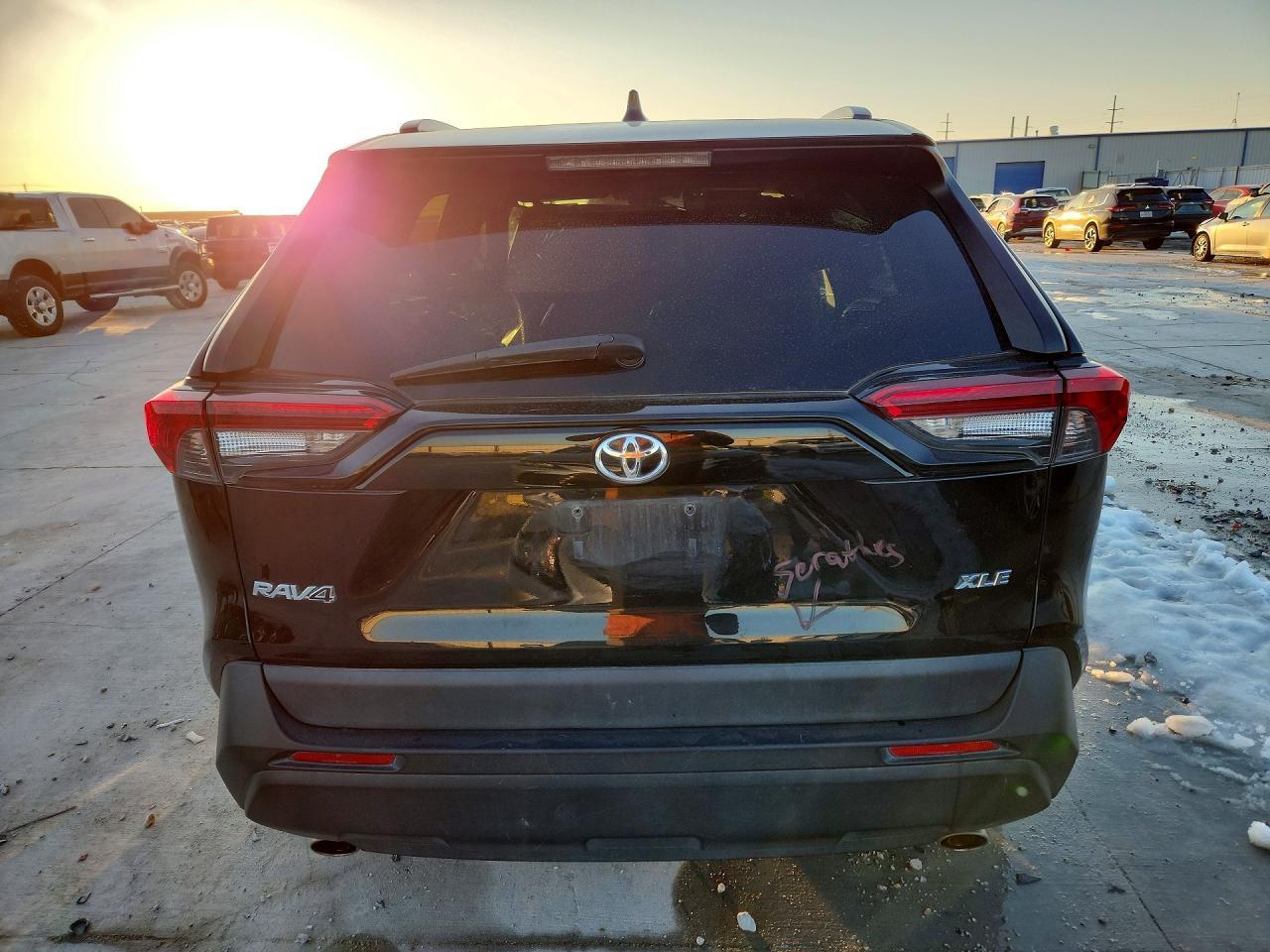 2019 TOYOTA RAV4
