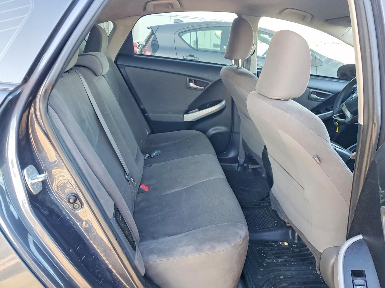2015 TOYOTA PRIUS